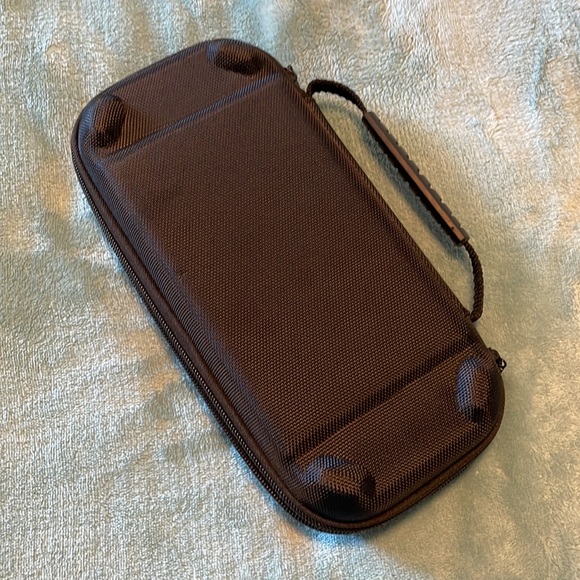 Nintendo Switch Hard Shell Case - Picture 2 of 10